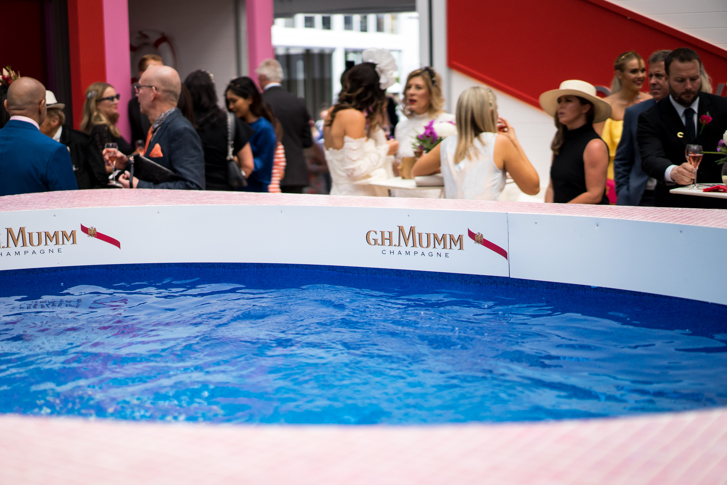 ghmumm-roddgunn-melbourne-spring-carnival5